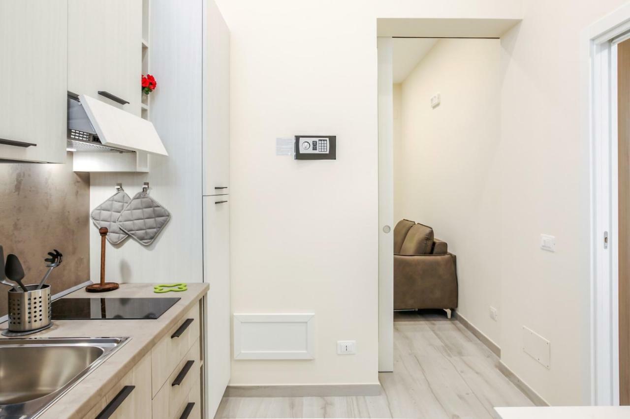 Bari Centrale Railway Station Apartment Exterior photo
